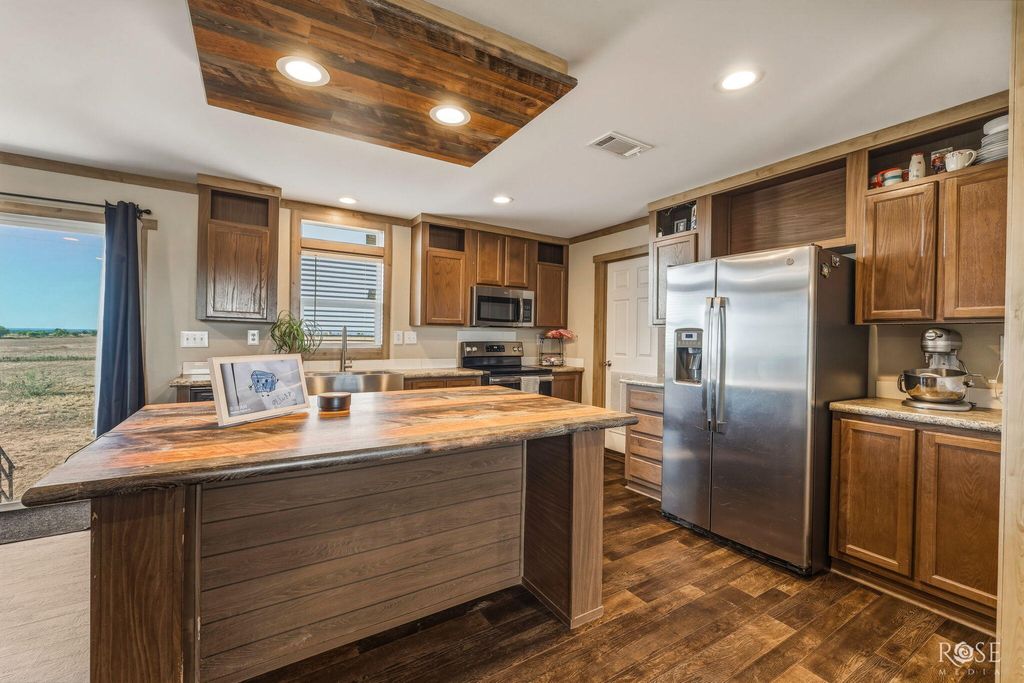 Image 12 of property listing at 10573 Glass Court Road, San Angelo, TX 76901