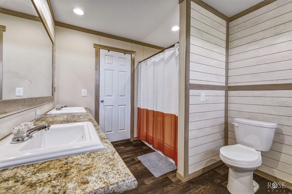Image 17 of property listing at 10573 Glass Court Road, San Angelo, TX 76901