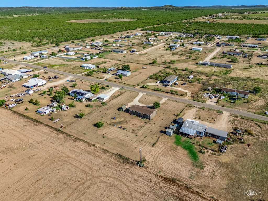 Image 36 of property listing at 10573 Glass Court Road, San Angelo, TX 76901