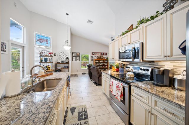 5145 Turtle Creek Place, Fort Pierce, FL 34981