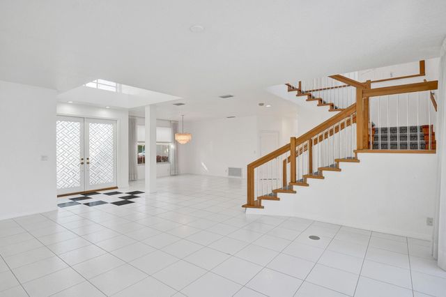 807 Coventry Street, Boca Raton, FL 33487