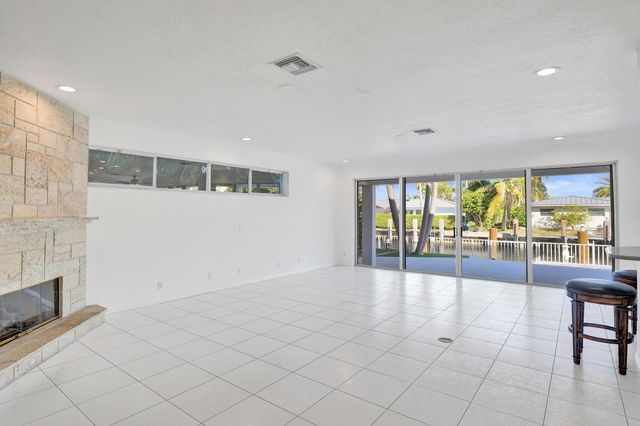 807 Coventry Street, Boca Raton, FL 33487
