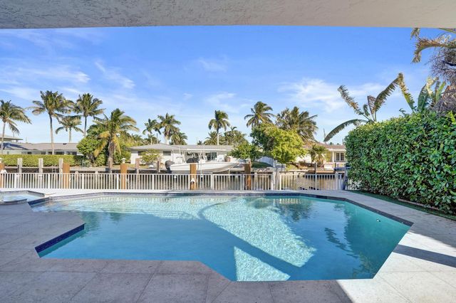 807 Coventry Street, Boca Raton, FL 33487