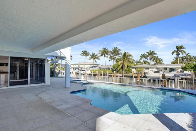 807 Coventry Street, Boca Raton, FL 33487