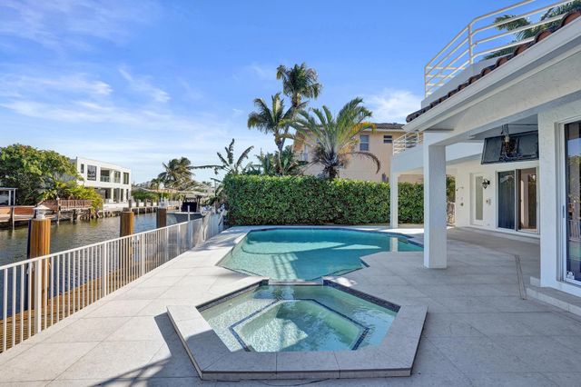 807 Coventry Street, Boca Raton, FL 33487