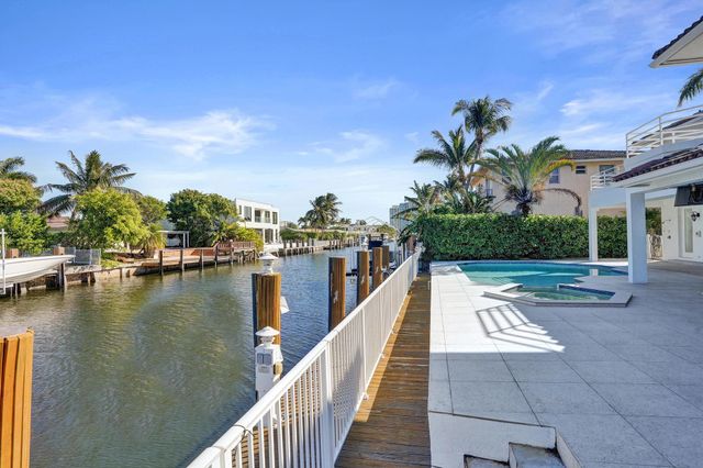 807 Coventry Street, Boca Raton, FL 33487