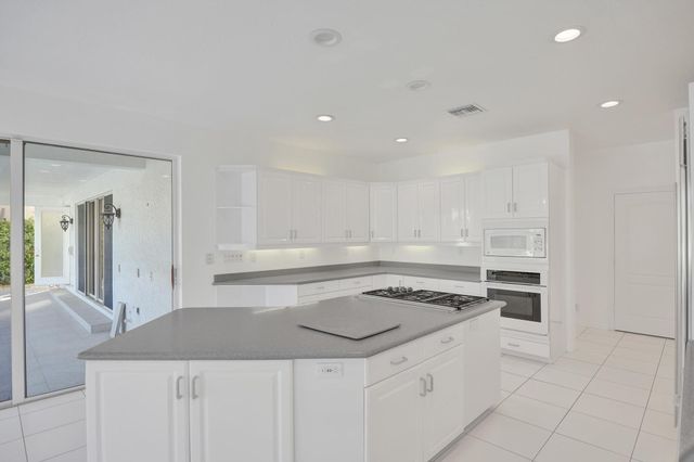 807 Coventry Street, Boca Raton, FL 33487