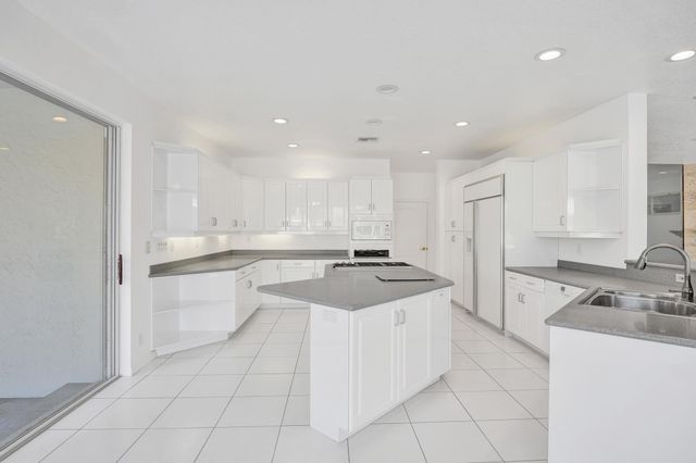 807 Coventry Street, Boca Raton, FL 33487