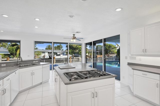 807 Coventry Street, Boca Raton, FL 33487