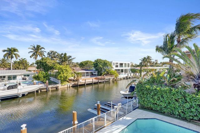 807 Coventry Street, Boca Raton, FL 33487
