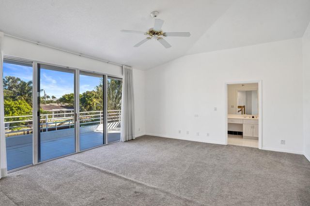 807 Coventry Street, Boca Raton, FL 33487