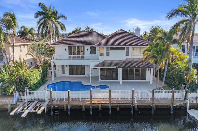 807 Coventry Street, Boca Raton, FL 33487