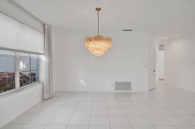 807 Coventry Street, Boca Raton, FL 33487