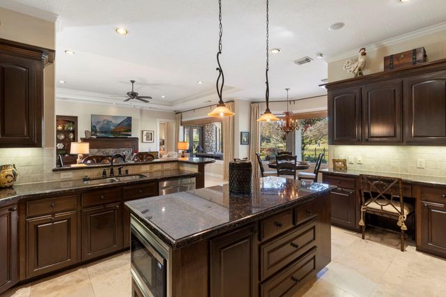 3034 Serena Vista Way, Houston, TX 77068