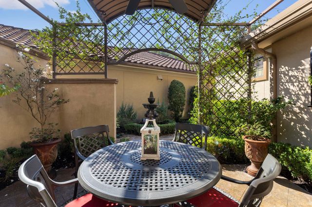 3034 Serena Vista Way, Houston, TX 77068