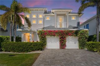 605 91st AVE N, Naples, FL 34108