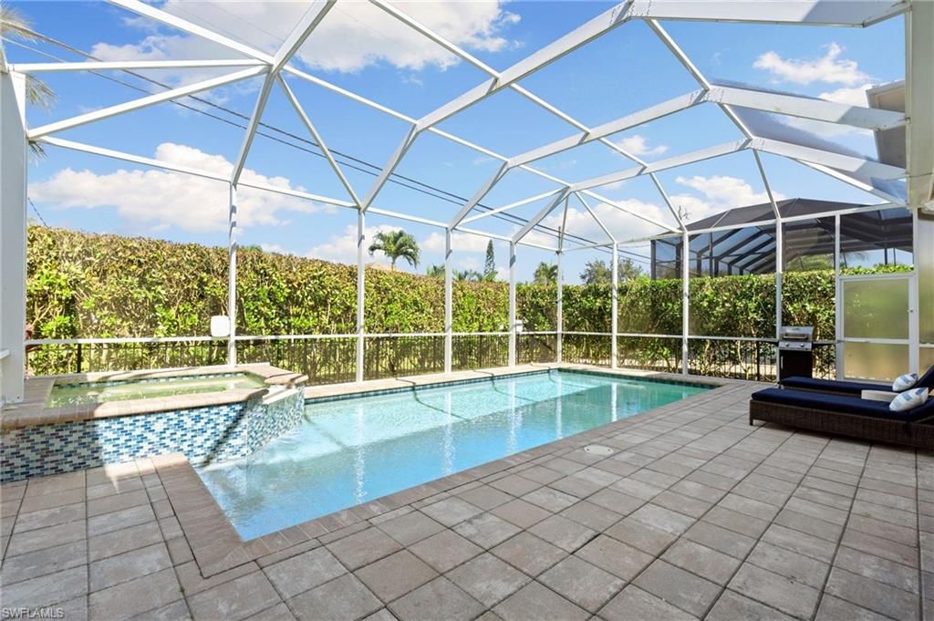 605 91st AVE N, NAPLES, FL 34108 — photo 2