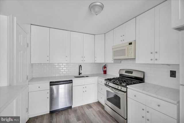 10 FRANKLIN PL, Voorhees, NJ 08043