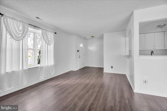 10 FRANKLIN PL, Voorhees, NJ 08043