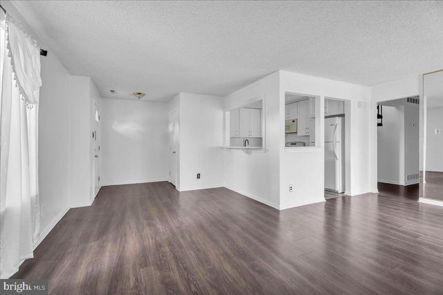10 FRANKLIN PL, Voorhees, NJ 08043