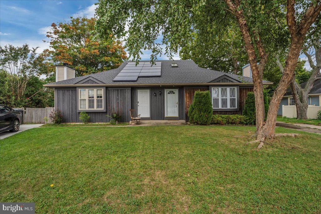 10 FRANKLIN PL, Voorhees, NJ 08043