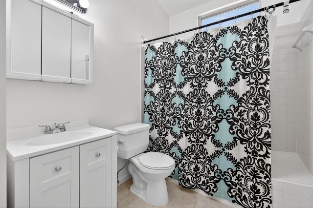 102 Maplecrest Circle, Jupiter, FL 33458
