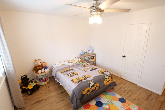 17707 Noble Oak Court, Houston, TX 77095