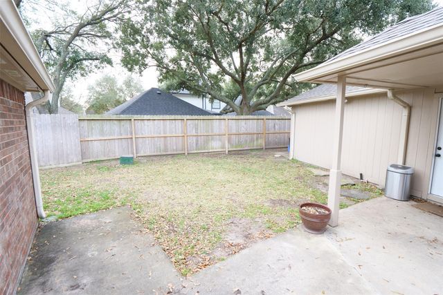 17707 Noble Oak Court, Houston, TX 77095