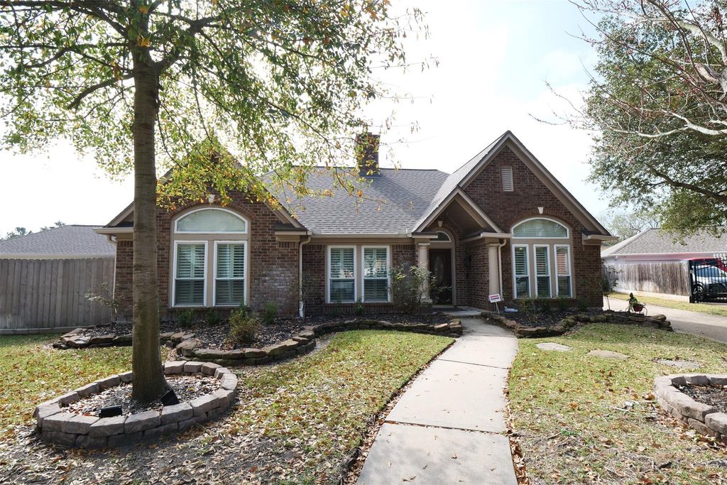 17707 Noble Oak Court, Houston, TX 77095