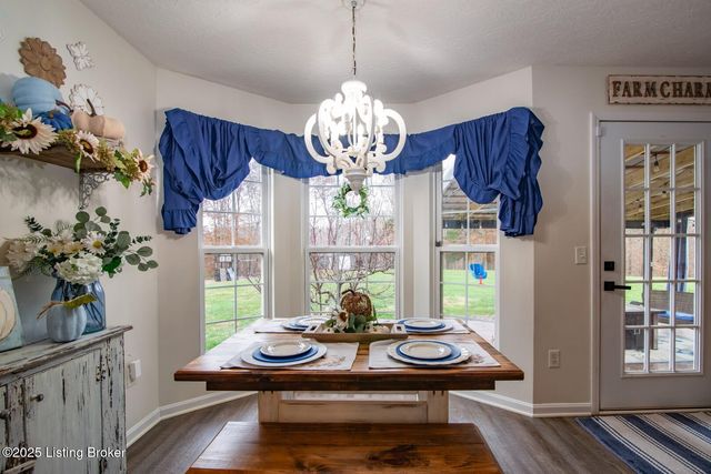 569 Arlington Dr, Elizabethtown, KY 42701