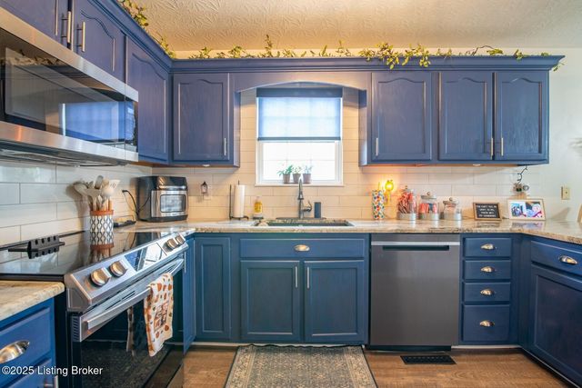 569 Arlington Dr, Elizabethtown, KY 42701