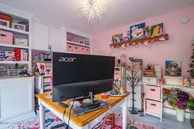 569 Arlington Dr, Elizabethtown, KY 42701