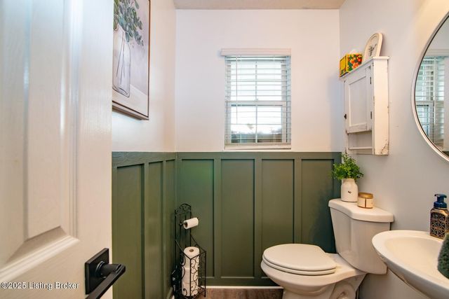 569 Arlington Dr, Elizabethtown, KY 42701