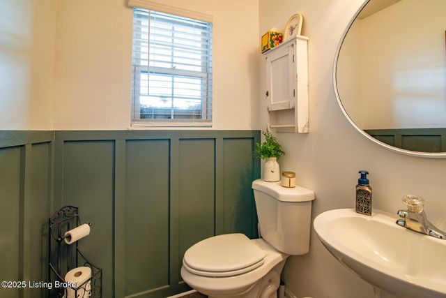 569 Arlington Dr, Elizabethtown, KY 42701