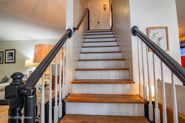 569 Arlington Dr, Elizabethtown, KY 42701