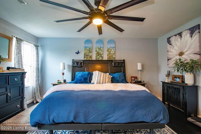 569 Arlington Dr, Elizabethtown, KY 42701