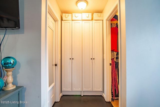 569 Arlington Dr, Elizabethtown, KY 42701