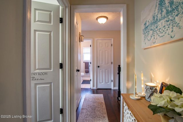 569 Arlington Dr, Elizabethtown, KY 42701