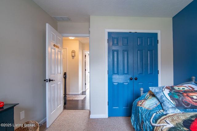 569 Arlington Dr, Elizabethtown, KY 42701