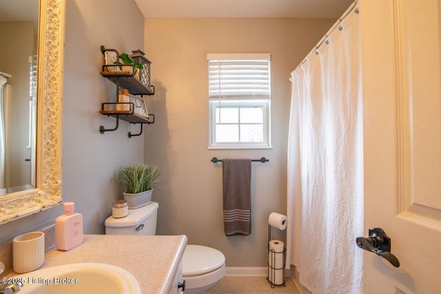 569 Arlington Dr, Elizabethtown, KY 42701