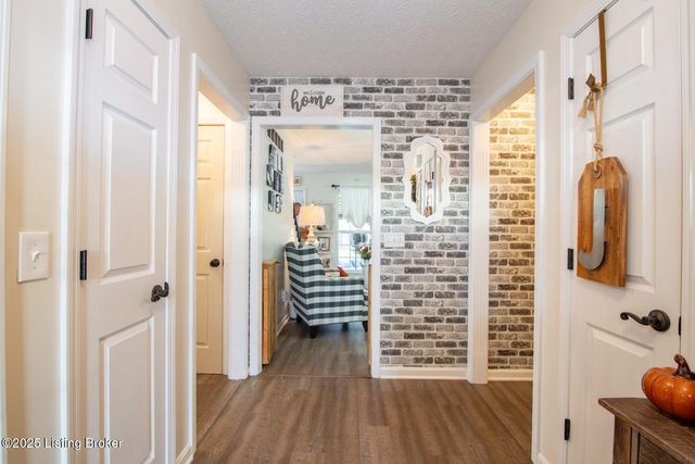 569 Arlington Dr, Elizabethtown, KY 42701