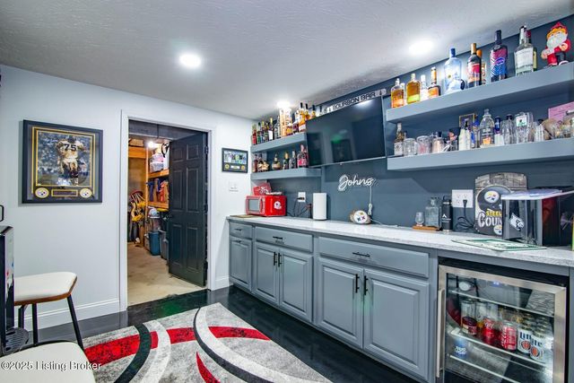 569 Arlington Dr, Elizabethtown, KY 42701