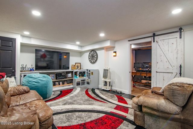 569 Arlington Dr, Elizabethtown, KY 42701