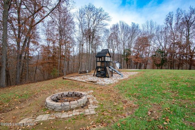 569 Arlington Dr, Elizabethtown, KY 42701