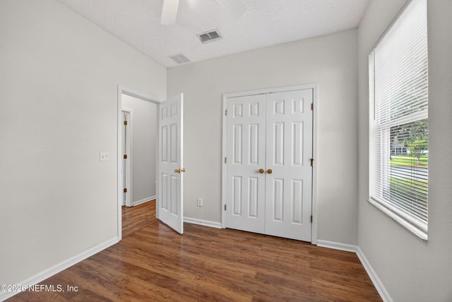 821 OAK ARBOR Circle, Jacksonville, FL 32206