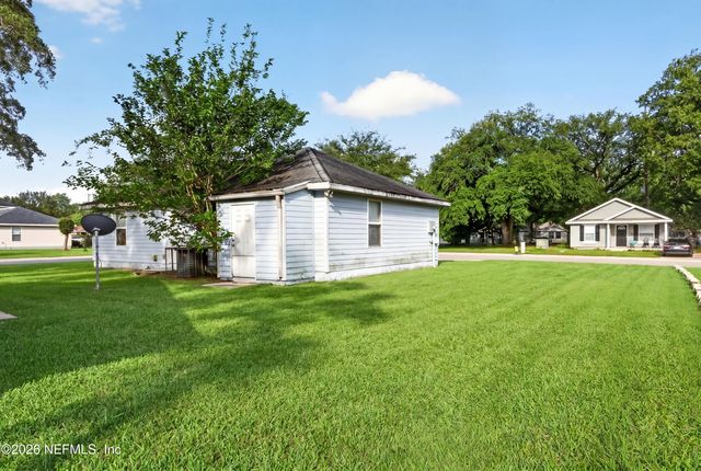 821 OAK ARBOR Circle, Jacksonville, FL 32206