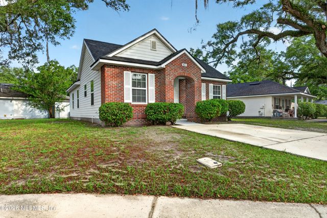 821 OAK ARBOR Circle, Jacksonville, FL 32206