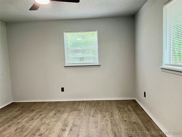 10826 Post Oak Road, Kingston, OK 73439