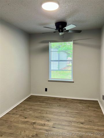 10826 Post Oak Road, Kingston, OK 73439