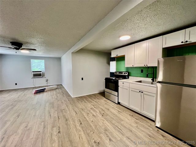 10826 Post Oak Road, Kingston, OK 73439